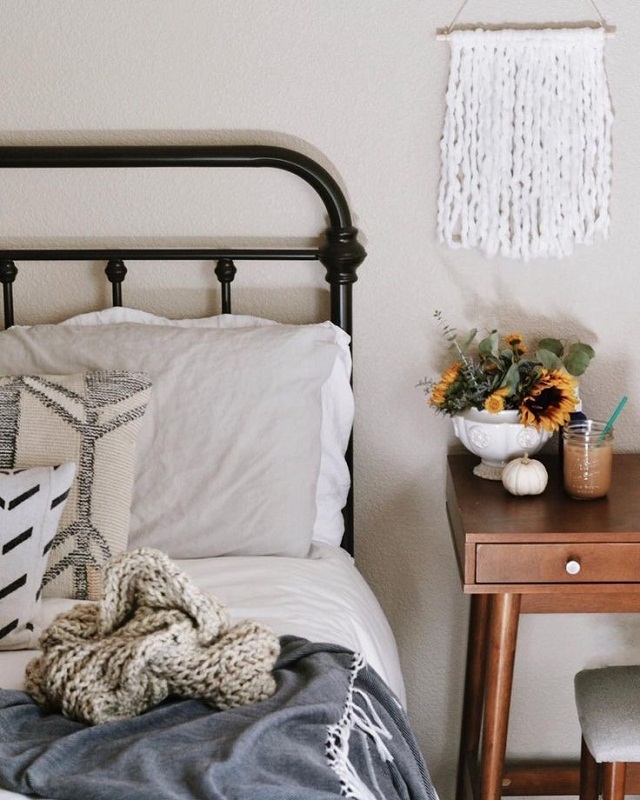 Cách kê giường ngủ đúng phong thủy cho giấc ngủ an lành