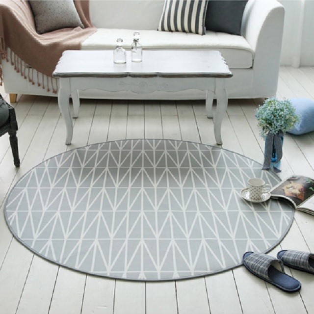 Thảm tròn lót sàn phòng khách độc đáo